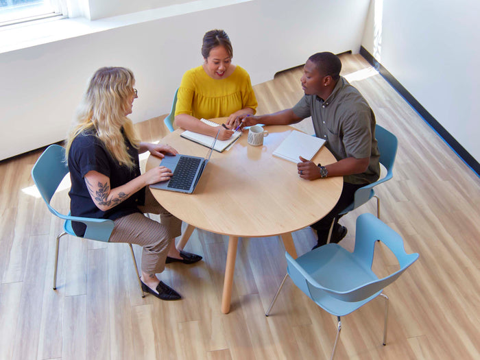 Resi® Sitting-Height Table | 1720NA