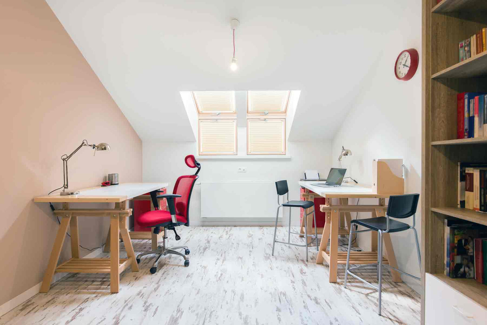 How to Furnish a Small Office: Space-Saving Furniture Ideas That Work