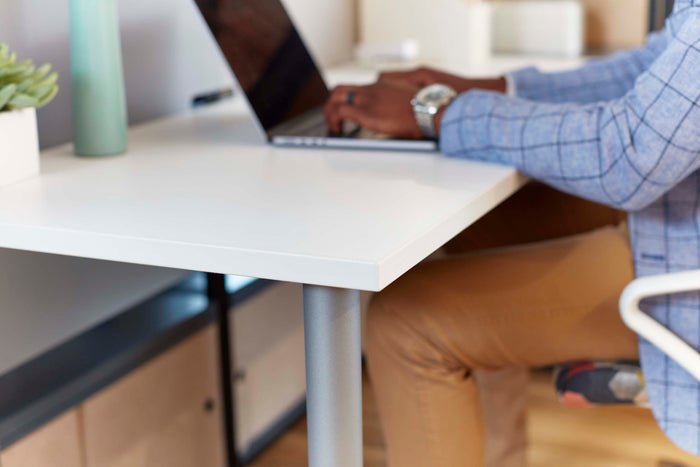 Jurni Multi-Purpose Table with Post Leg and Casters | JN7224NFXPCADSWT