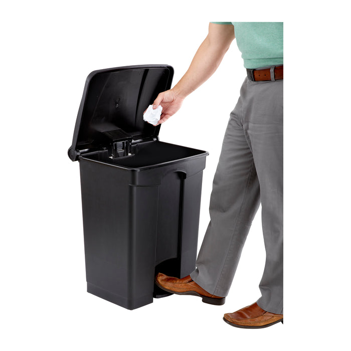 Plastic Step-On - 17 Gallon | 9922