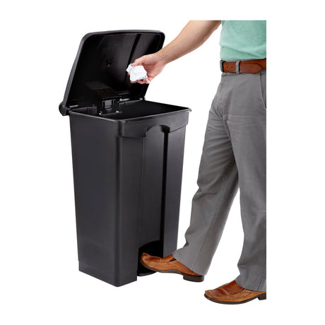 Plastic Step-On - 23 Gallon | 9923