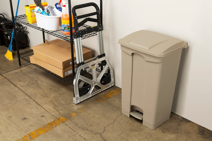 Plastic Step-On - 23 Gallon | 9923