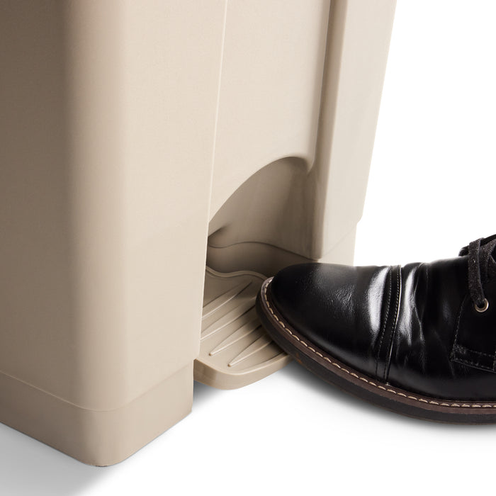 Plastic Step-On Receptacle, 12 Gallon | 9925
