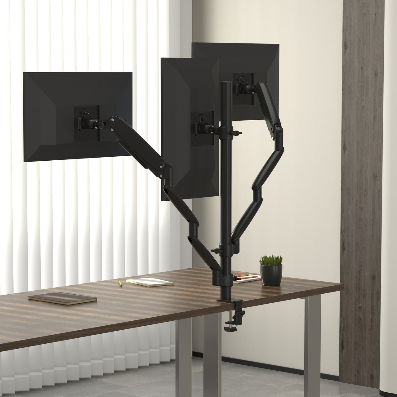 Triple-Monitor-Arm