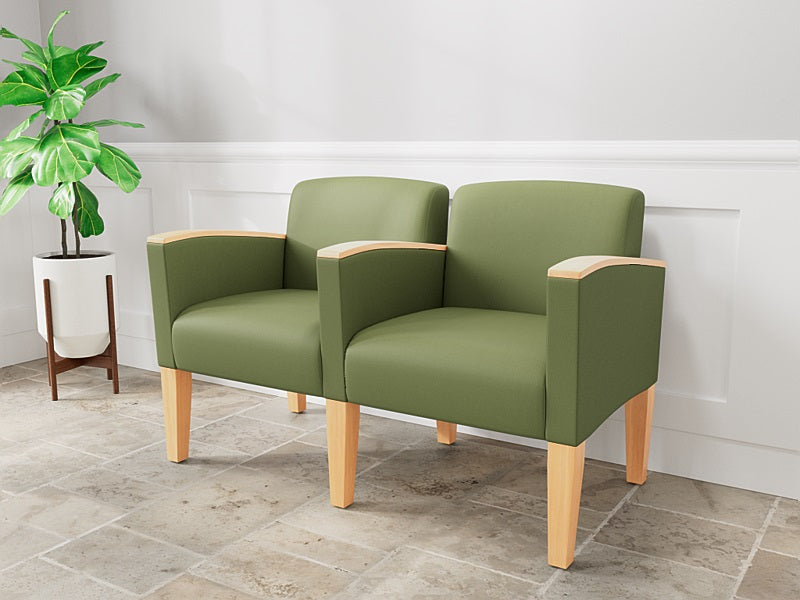 Lesro Belmont 3 Seats w/ Center Arms | BL3103