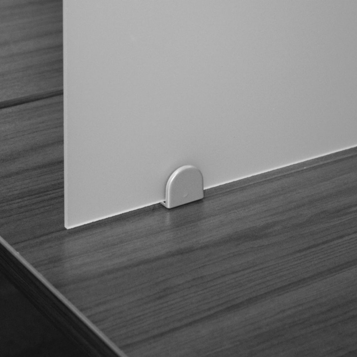 OfficeSource | SafeGuard Barrier | Mounting Bracket (For 6MM Acrylic Screens) | OSHRCLMP
